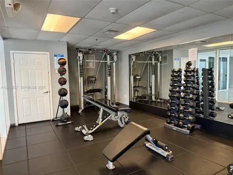 170 SE 14th Street Miami FL 33131