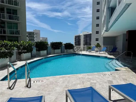 170 SE 14th Street Miami FL 33131