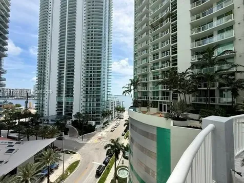 170 SE 14th Street Miami FL 33131