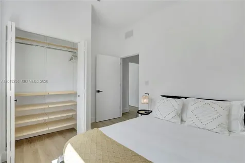 2001 SW 22nd Terrace Miami FL 33145