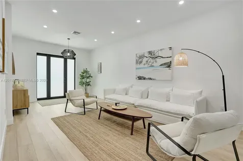 2001 SW 22nd Terrace Miami FL 33145