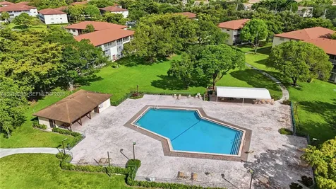 151 SW 134th Way Pembroke Pines FL 33027