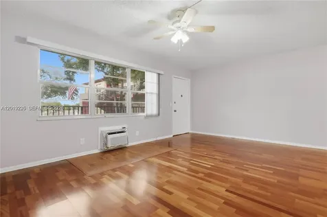 151 SW 134th Way Pembroke Pines FL 33027