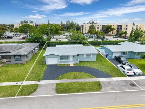 3337 NW 23rd Court Lauderdale Lakes FL 33311