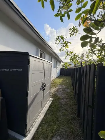 1018 NE 2nd Avenue Fort Lauderdale FL 33304
