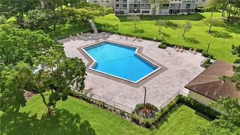 151 SW 134th Way Pembroke Pines FL 33027