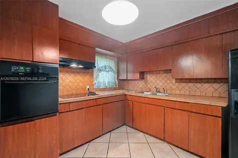511 Dunad Avenue Opa-Locka FL 33054