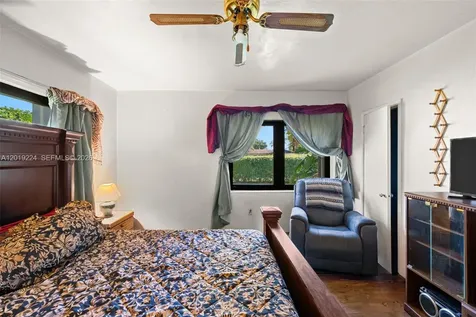 511 Dunad Avenue Opa-Locka FL 33054