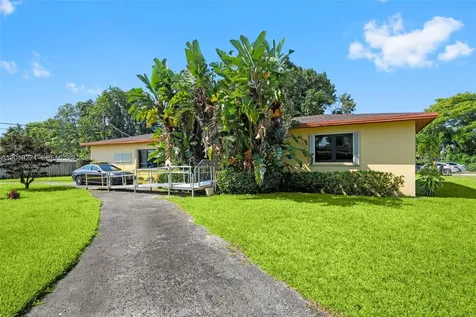 511 Dunad Avenue Opa-Locka FL 33054