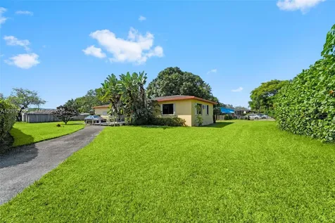 511 Dunad Avenue Opa-Locka FL 33054