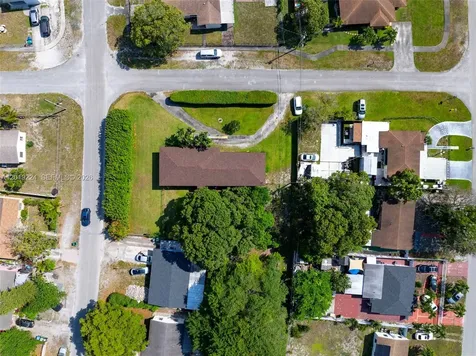 511 Dunad Avenue Opa-Locka FL 33054