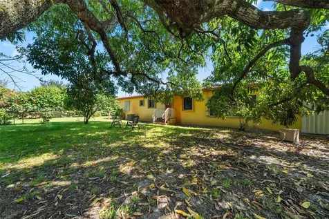 511 Dunad Avenue Opa-Locka FL 33054