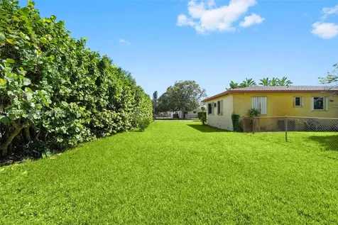 511 Dunad Avenue Opa-Locka FL 33054