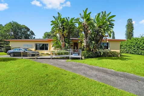 511 Dunad Avenue Opa-Locka FL 33054