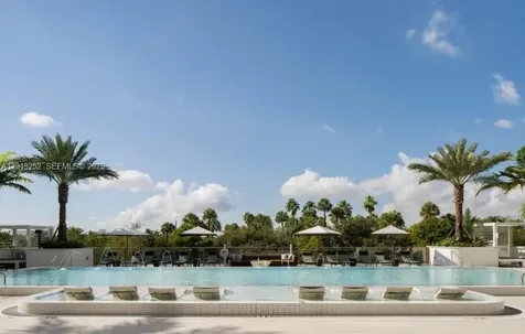 3900 Alton Road Miami Beach FL 33140