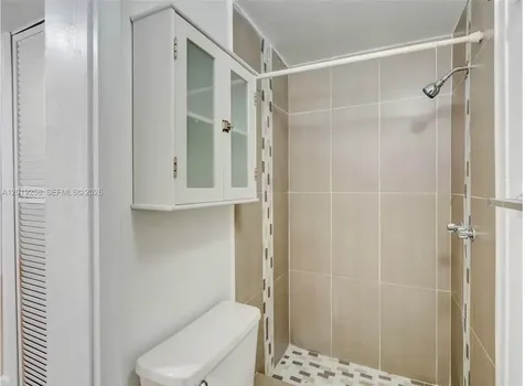 9494 SW 39th Street Miami FL 33165
