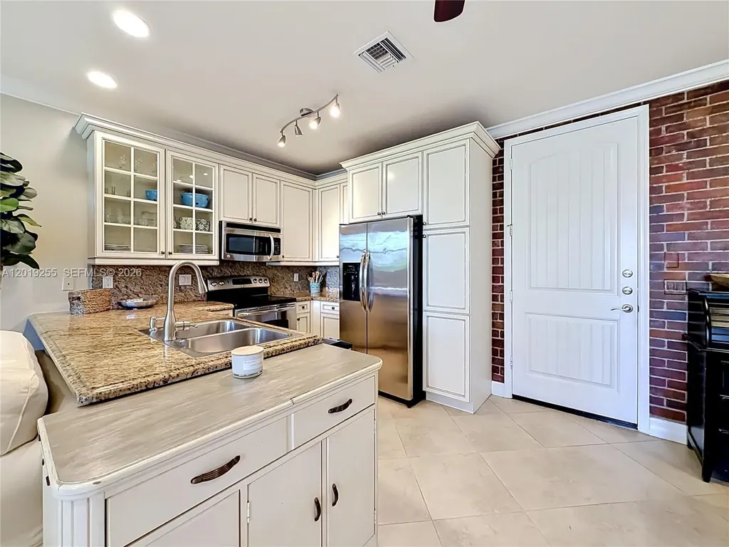 867 S Ocean Boulevard Pompano Beach FL 33062