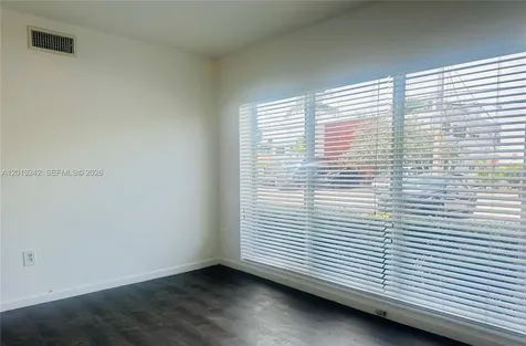 Miami Beach FL 33141