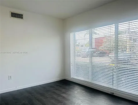 Miami Beach FL 33141