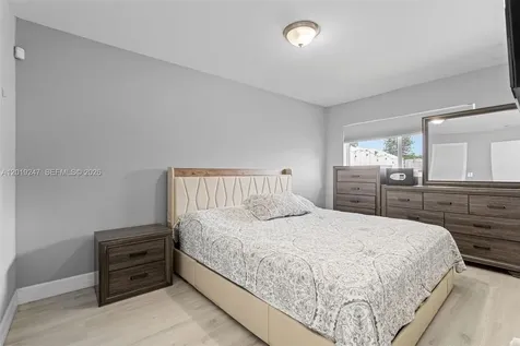 21110 NW 39th Avenue Miami Gardens FL 33055
