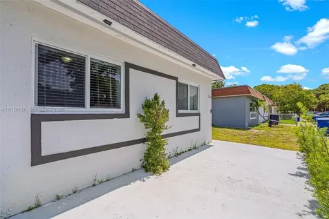 21110 NW 39th Avenue Miami Gardens FL 33055
