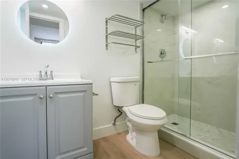 6960 Rue Vendome Miami Beach FL 33141