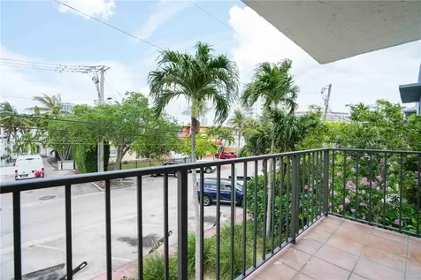 6960 Rue Vendome Miami Beach FL 33141