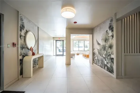 6960 Rue Vendome Miami Beach FL 33141