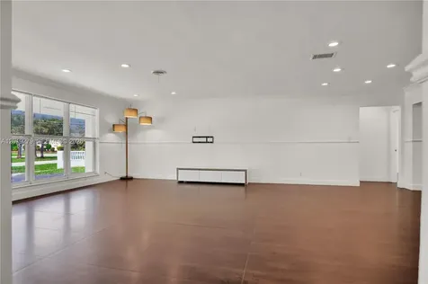 4721 W Park Road Hollywood FL 33021