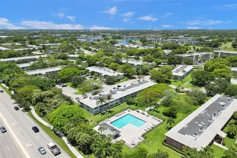 1108 Bahama Bend Coconut Creek FL 33066