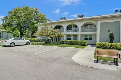 1108 Bahama Bend Coconut Creek FL 33066