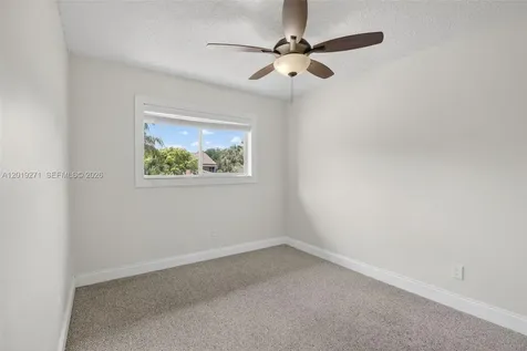 7957 NW 7th Court Plantation FL 33324
