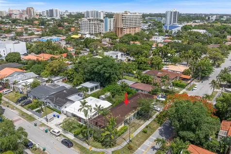 2542 SW 25th Avenue Miami FL 33133