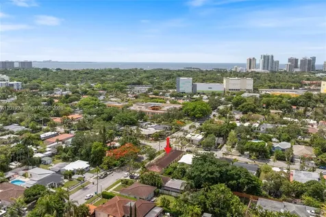 2542 SW 25th Avenue Miami FL 33133