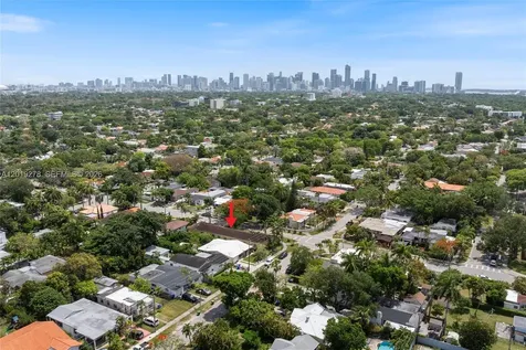 2542 SW 25th Avenue Miami FL 33133