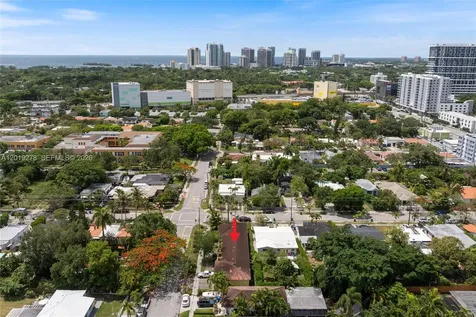 2542 SW 25th Avenue Miami FL 33133