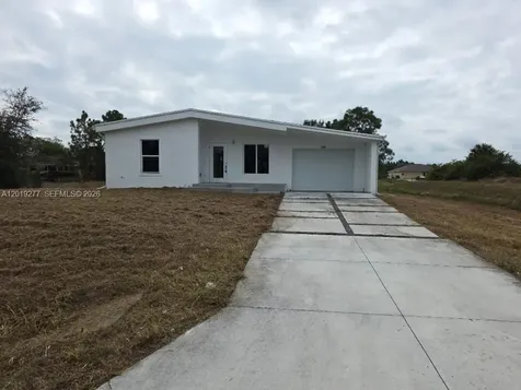 2615 SW 32nd Street Lehigh Acres FL 33976