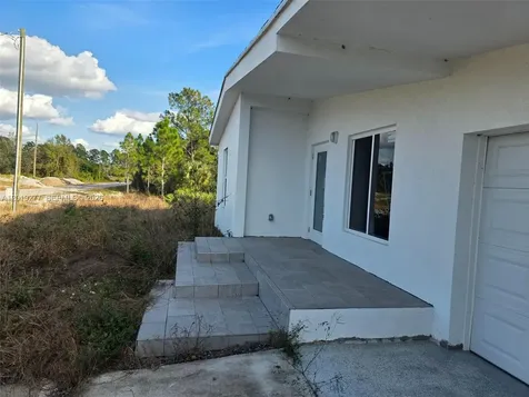 2615 SW 32nd Street Lehigh Acres FL 33976
