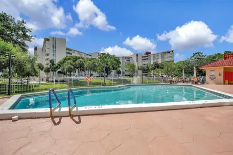 7041 Environ Boulevard Lauderhill FL 33319