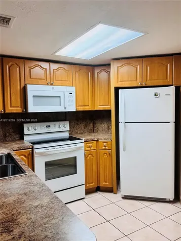 10241 NW 9th St Circle Miami FL 33172