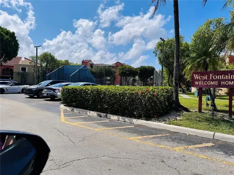 10241 NW 9th St Circle Miami FL 33172