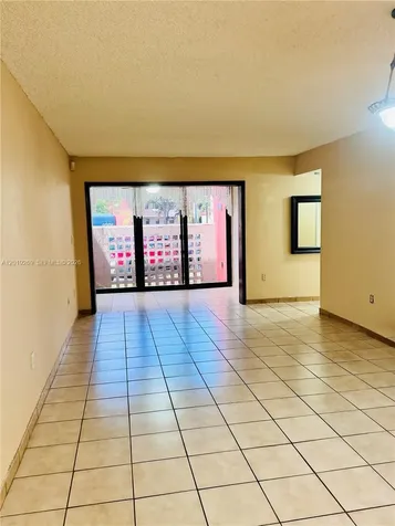 10241 NW 9th St Circle Miami FL 33172