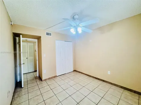 10241 NW 9th St Circle Miami FL 33172