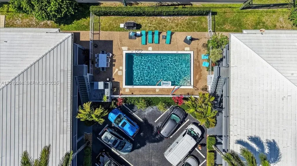 2115 NE 37th Drive Fort Lauderdale FL 33308