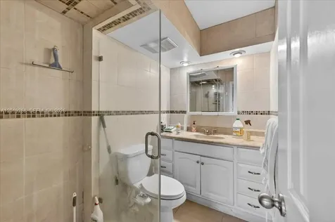 2115 NE 37th Drive Fort Lauderdale FL 33308
