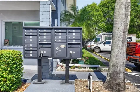 2115 NE 37th Drive Fort Lauderdale FL 33308