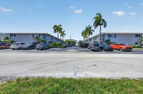 2115 NE 37th Drive Fort Lauderdale FL 33308