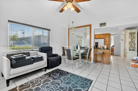 2115 NE 37th Drive Fort Lauderdale FL 33308