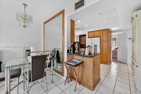 2115 NE 37th Drive Fort Lauderdale FL 33308