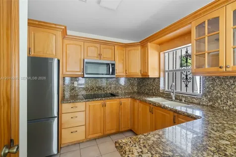 13 SW 97th Place Miami FL 33174